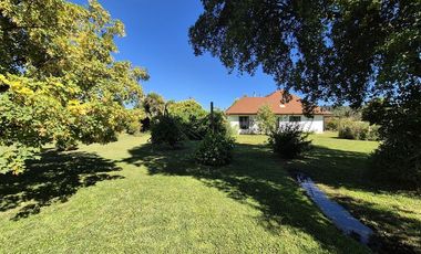 Casa en Arriendo en Avenida María Dolores 2361