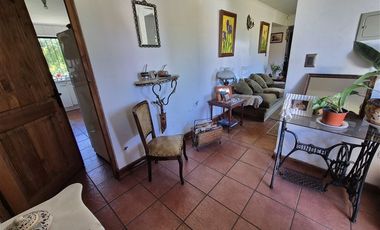 Casa en Arriendo en Avenida María Dolores 2361