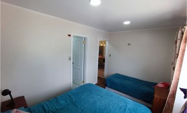 SE VENDE CASA EN PARCELA A 5 KILÓMETROS DE LOS NGELES