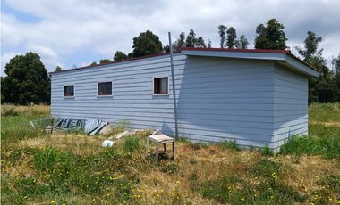 SE VENDE CASA EN PARCELA A 5 KILÓMETROS DE LOS NGELES