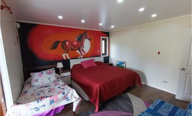 SE VENDE CASA EN PARCELA A 5 KILÓMETROS DE LOS NGELES