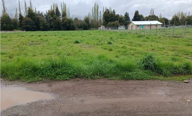SE VENDE PARCELA ORILLA DE CARRETERA A 4 KILÓMETROS DE LOS NGELES