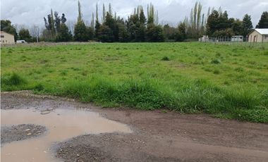 SE VENDE PARCELA ORILLA DE CARRETERA A 4 KILÓMETROS DE LOS NGELES