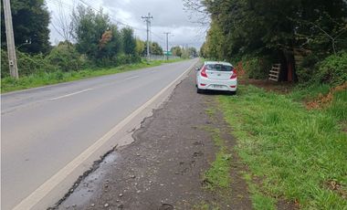 SE VENDE PARCELA ORILLA DE CARRETERA A 4 KILÓMETROS DE LOS NGELES
