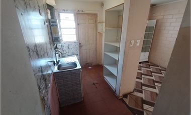 SE VENDE CASA SECTOR PARQUE LAUQUÉN