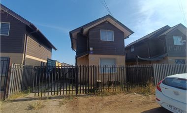 SE VENDE CASA SECTOR PARQUE LAUQUÉN