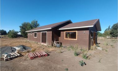 SE VENDE CASA NUEVA EN PARCELA A 4 KILÓMETROS DE LOS NGELES