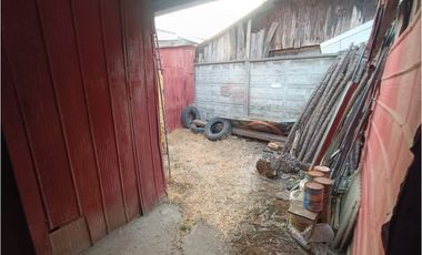 SE VENDE PROPIEDAD CON 3 CASAS EN CALLE LATORRE