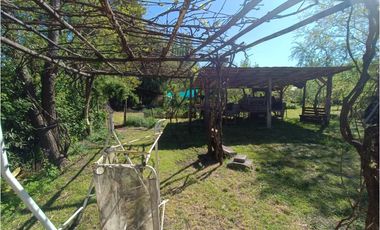 SE VENDE PARCELA CON DOS CASAS COUNTRY SANTA CATALINA