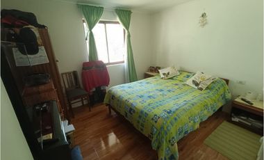 SE VENDE PARCELA CON DOS CASAS COUNTRY SANTA CATALINA