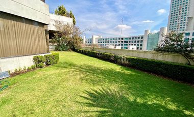 Lujosa residencia amueblada en zona estratégica de Bosques de las Lomas
