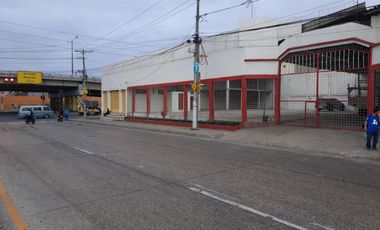 Alquiler Terreno y Local  frente al Mercado Las Esclusas Sur  SanS