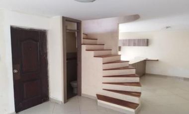 VIVIENDA UNIFAMILIAR DE 3 PISOS, EN VENTA, EN SAN JOSÉ DE MORÁN CALDERÓN-PICHINCHA