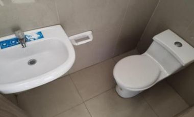 VIVIENDA UNIFAMILIAR DE 3 PISOS, EN VENTA, EN SAN JOSÉ DE MORÁN CALDERÓN-PICHINCHA