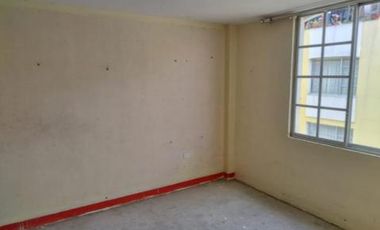 VIVIENDA UNIFAMILIAR DE 3 PISOS, EN VENTA, EN SAN JOSÉ DE MORÁN CALDERÓN-PICHINCHA