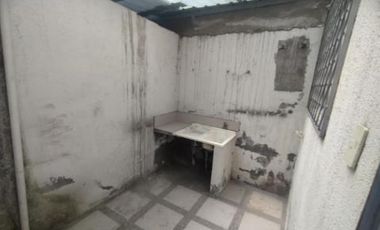 VIVIENDA UNIFAMILIAR DE 3 PISOS, EN VENTA, EN SAN JOSÉ DE MORÁN CALDERÓN-PICHINCHA