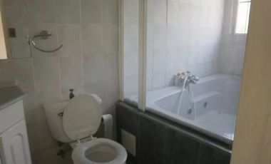 Casa en Venta en Valle Lo Campino
