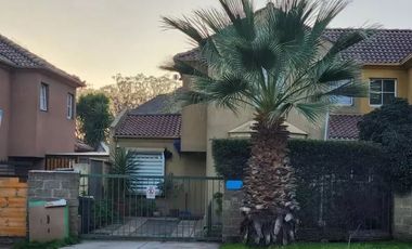 Casa en Venta en Valle Lo Campino