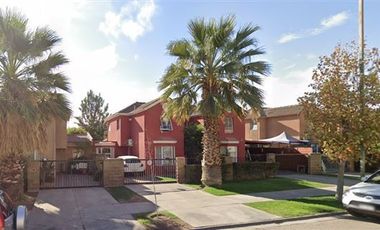 Casa en Venta en Valle Lo Campino