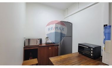 Oportunidad en Providencia: Casa con uso comercial
