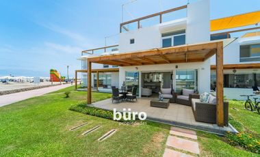 LINDA CASA DE PLAYA EN VENTA CON VISTA AL MAR, 1RA FILA, ASIA DEL SUR