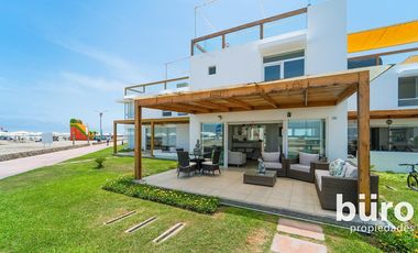 LINDA CASA DE PLAYA EN VENTA CON VISTA AL MAR, 1RA FILA, ASIA DEL SUR