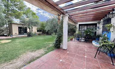 Venta Casa 4 habitaciones Guaymallén