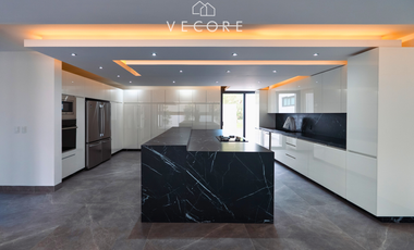 RESIDENCIA EN VENTA EN VALLE REAL, ZAPOPAN