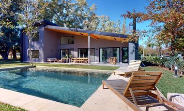Casa en Venta o Alquiler Amoblada Tessalia I Mallmann Propiedades