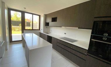 DUPLEX EN TRAPENSES-COLEGIO EVEREST - JARDIN