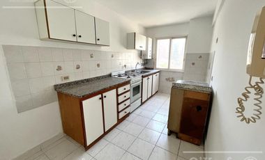 Departamento en Venta, 3 ambientes, en Quilmes Centro. Apto Crédito!!!