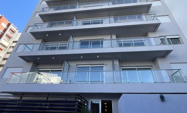Venta departamento 3 ambientes con cochera en Wilde