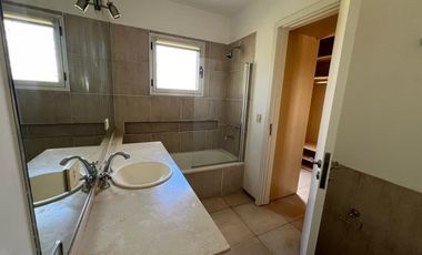 Casa en venta  en Los Castores Nordelta