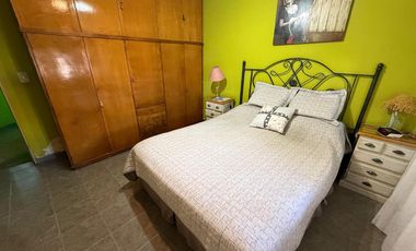 Manuel Castro 1800. Casa en Venta 3 ambientes. Remedios de Escalada.
