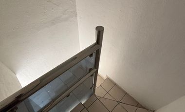 Casa en Venta en Los Olivos Tlaquepaque - Coto Olmos 85