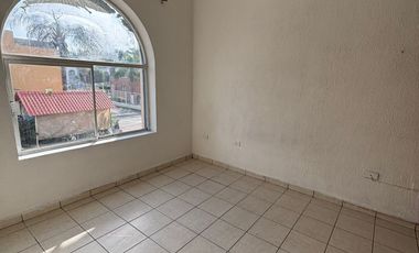 Casa en Venta en Los Olivos Tlaquepaque - Coto Olmos 85