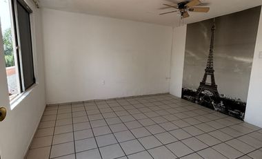 Casa en Venta en Los Olivos Tlaquepaque - Coto Olmos 85