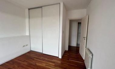 Departamento en venta - 2 Dormitorios 2 Baños - Cochera - 75Mts2 - La Plata