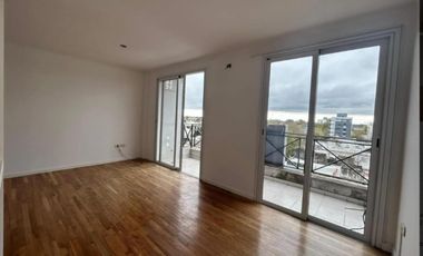 Departamento en venta - 2 Dormitorios 2 Baños - Cochera - 75Mts2 - La Plata