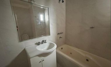 Departamento en venta - 2 Dormitorios 2 Baños - Cochera - 75Mts2 - La Plata