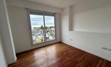 Departamento en venta - 2 Dormitorios 2 Baños - Cochera - 75Mts2 - La Plata