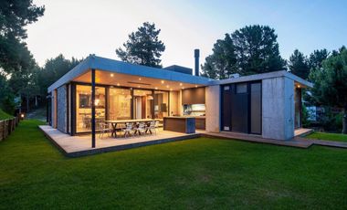 Casa en venta - 4 Dormitorios 4 Baños - Cochera - 1.050Mts2 - Pinamar