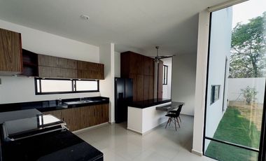 Casa en VENTA en privada Puntalomas - Temozón Norte