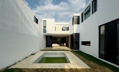 Casa en VENTA en privada Puntalomas - Temozón Norte