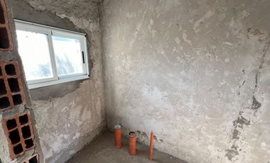 Espectacular casa a terminar en Roldán, 174m2 construidos. Acepta permuta