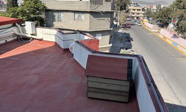 Casa, oficinas y salon de fiestas en Nezahualcóyotl