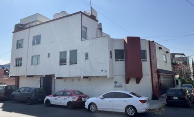 Casa, oficinas y salon de fiestas en Nezahualcóyotl