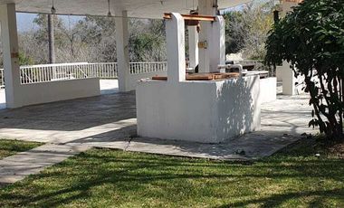QUINTA EN VENTA, EL HUAJUQUITO, SANTIAGO N.L.