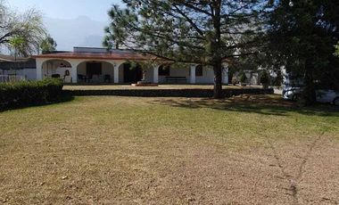 QUINTA EN VENTA, EL HUAJUQUITO, SANTIAGO N.L.