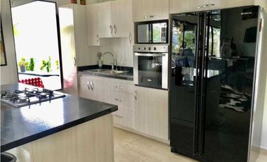 Finca moderna en El Retiro Antioquia